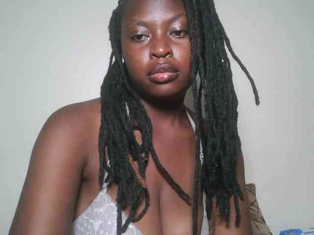 DaisyafterDark_ webcam
