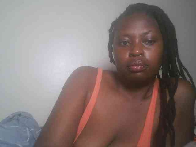 DaisyafterDark_ webcam