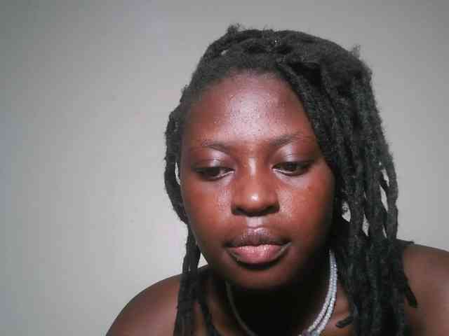 DaisyafterDark_ webcam