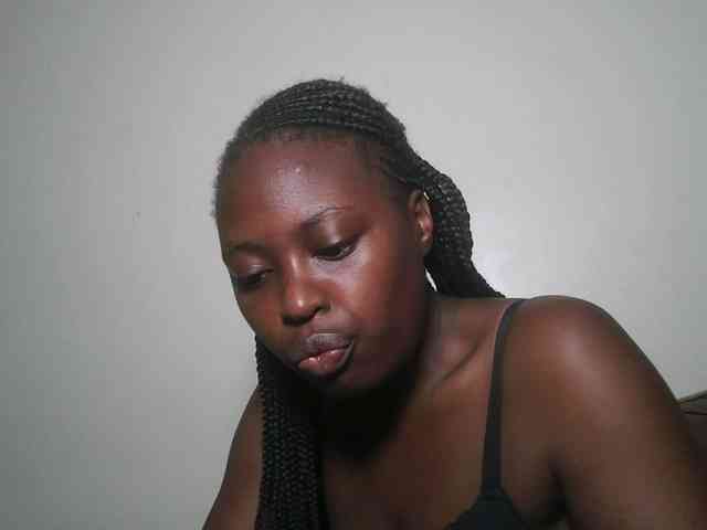 DaisyafterDark_ webcam
