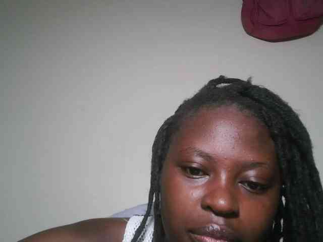 DaisyafterDark_ webcam