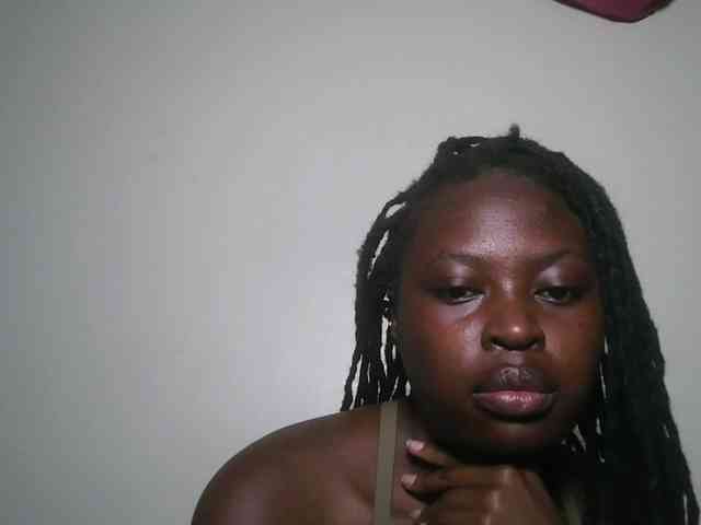 DaisyafterDark_ webcam
