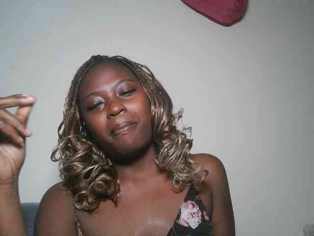 DaisyafterDark_ webcam