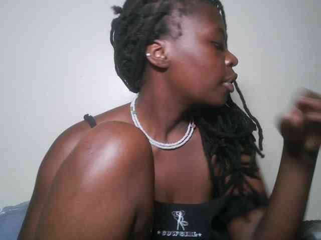 DaisyafterDark_ webcam