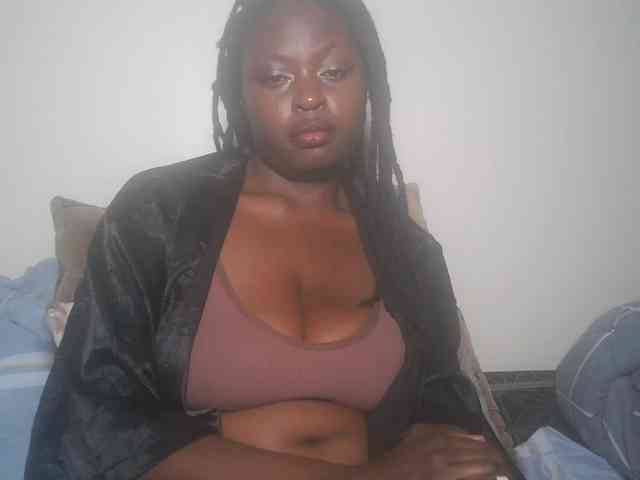 DaisyafterDark_ webcam