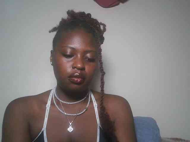 DaisyafterDark_ webcam