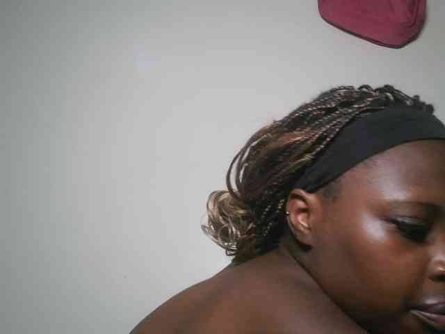 DaisyafterDark_ webcam