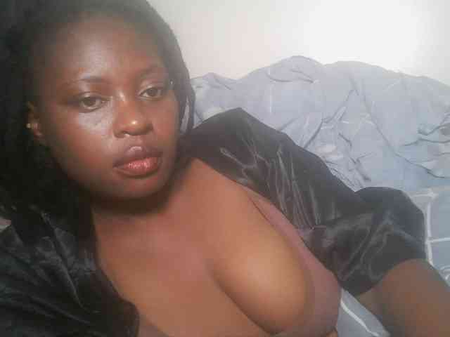 DaisyafterDark_ webcam