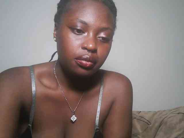 DaisyafterDark_ webcam