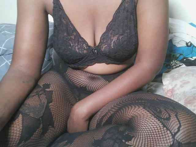 DaisyafterDark_ webcam