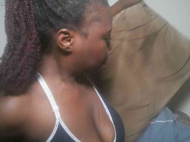 DaisyafterDark_ webcam