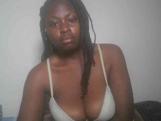 DaisyafterDark_ webcam