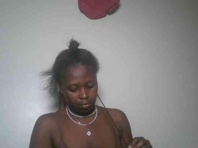 DaisyafterDark_ webcam