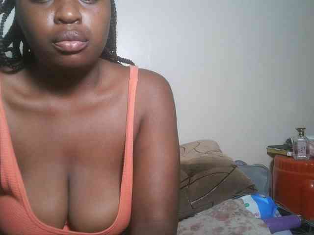 DaisyafterDark_ webcam