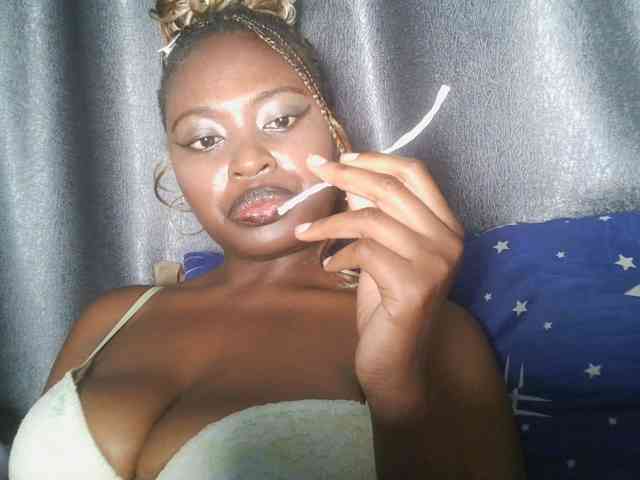DaisyafterDark_ webcam