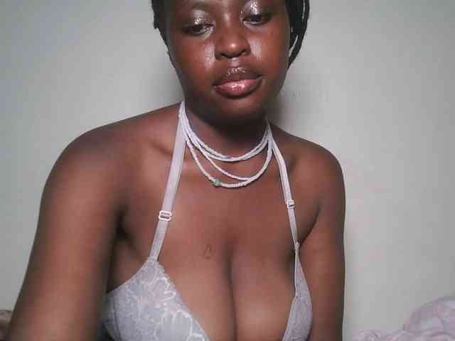DaisyafterDark_ webcam