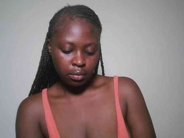 DaisyafterDark_ webcam