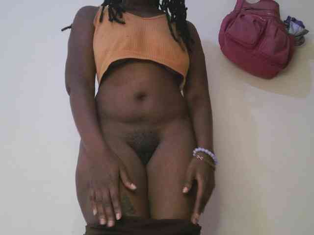 DaisyafterDark_ webcam