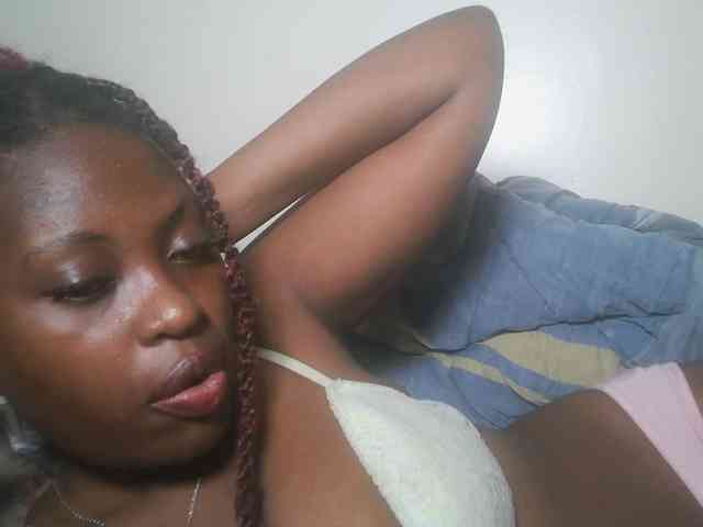 DaisyafterDark_ webcam
