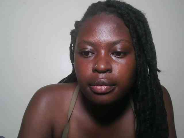 DaisyafterDark_ webcam