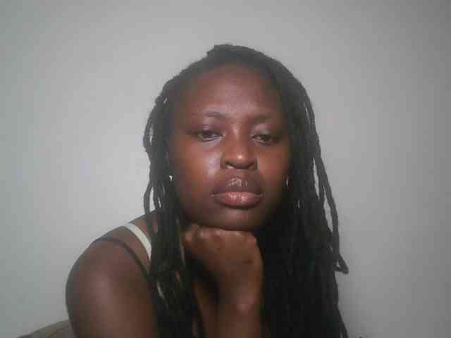 DaisyafterDark_ webcam
