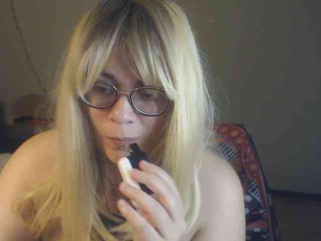 NatHoneyX webcam
