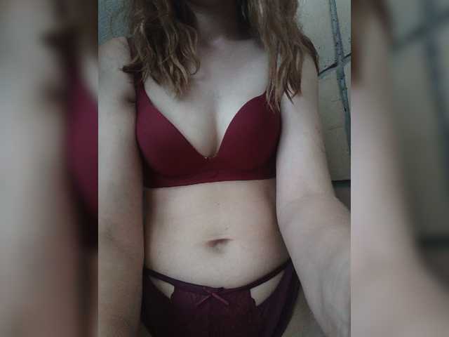Kissa8 live cam on BongaCams