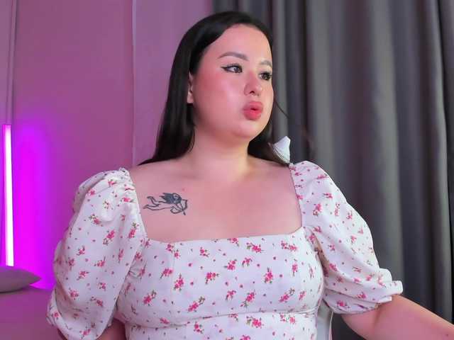 KamillaMurR live cam on BongaCams