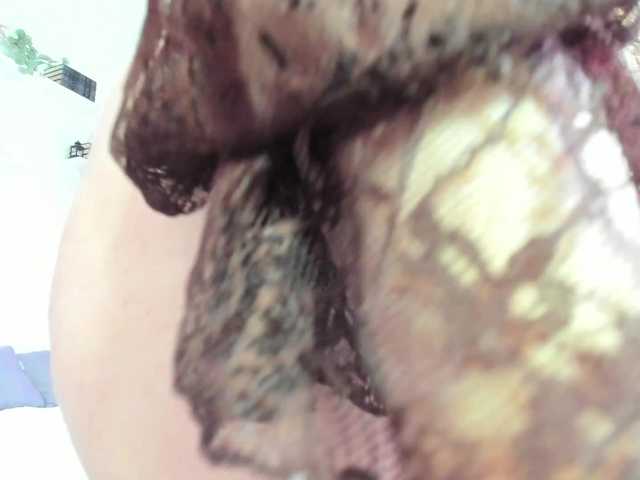 KamillaMurR live cam on BongaCams