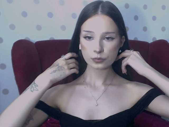 EmilyHoney live cam on BongaCams