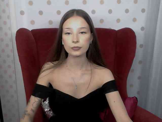 EmilyHoney webcam