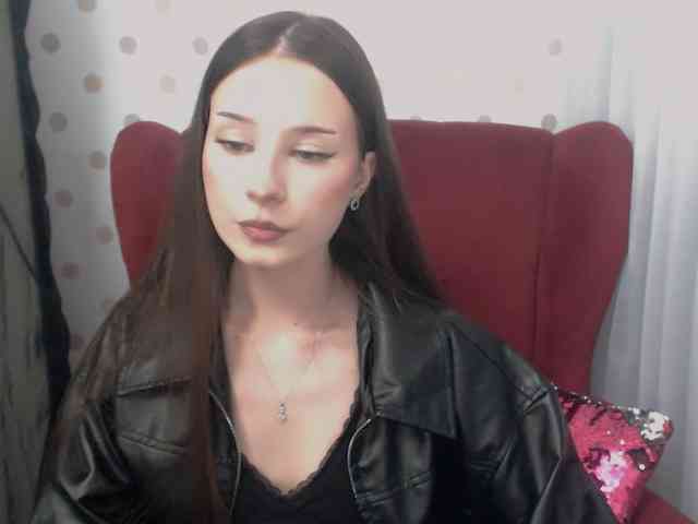 EmilyHoney webcam