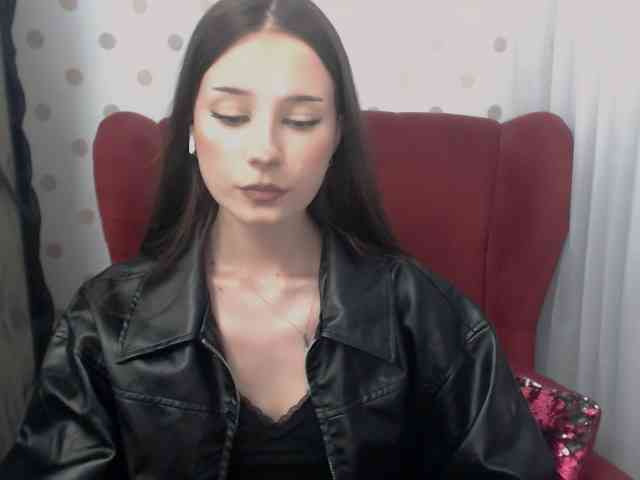 EmilyHoney webcam