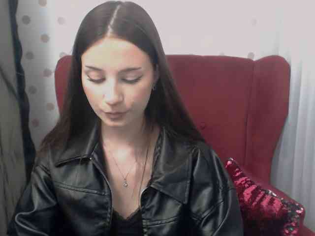EmilyHoney webcam