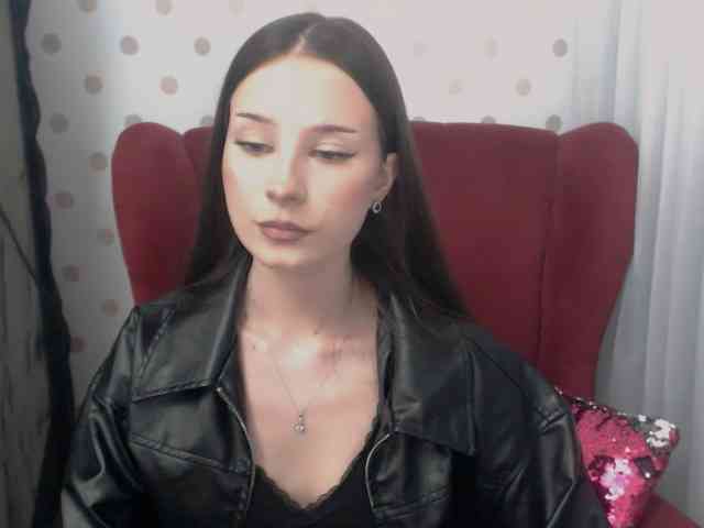 EmilyHoney webcam
