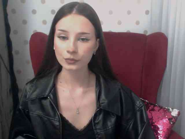 EmilyHoney webcam