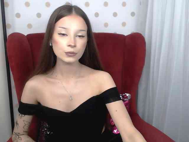 EmilyHoney webcam