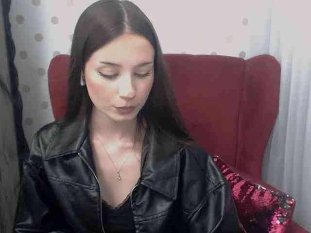 EmilyHoney webcam