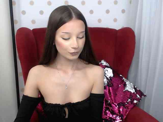 EmilyHoney webcam