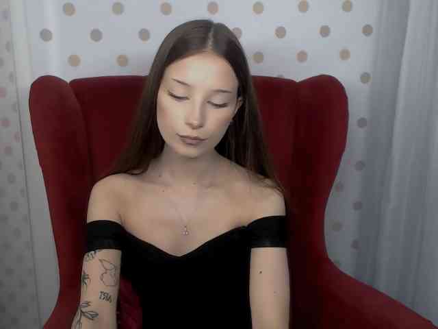 EmilyHoney webcam