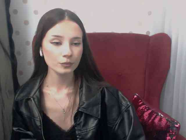 EmilyHoney webcam