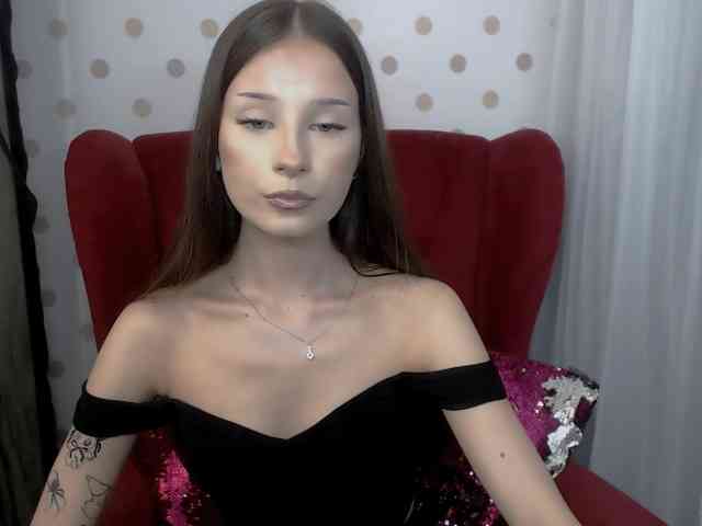 EmilyHoney Live Webcam on BongaCams