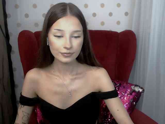 EmilyHoney Live Webcam on BongaCams