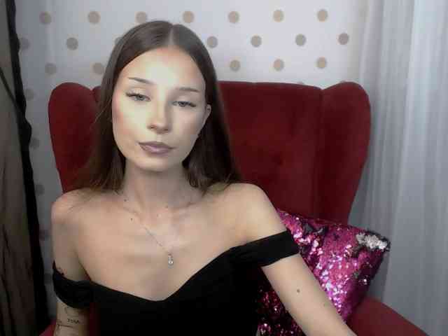 EmilyHoney webcam