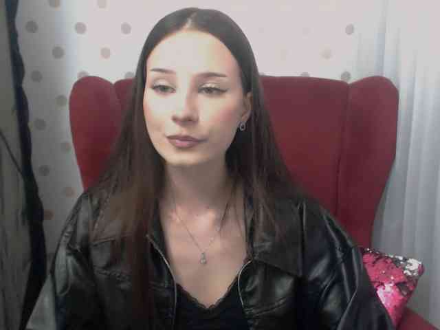 EmilyHoney webcam