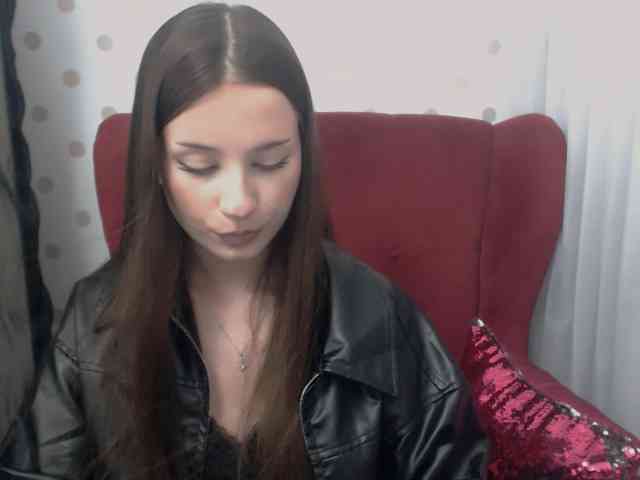 EmilyHoney webcam