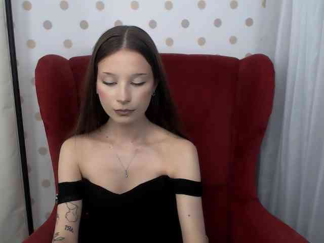 EmilyHoney webcam
