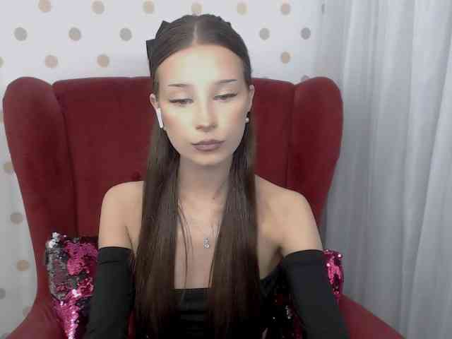 EmilyHoney webcam