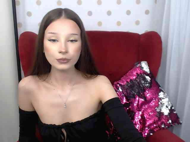 EmilyHoney webcam