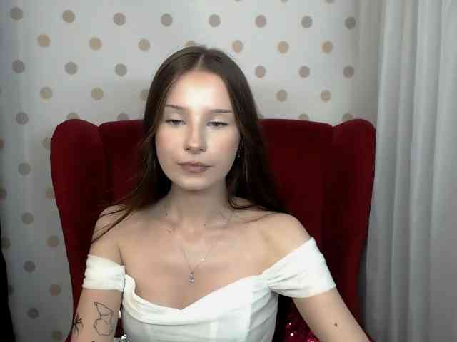EmilyHoney webcam